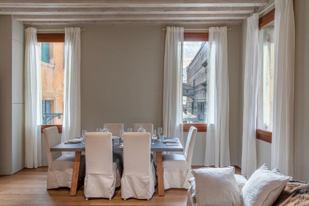 Bridge Of Sighs Luxurious Apartment Венеция Экстерьер фото